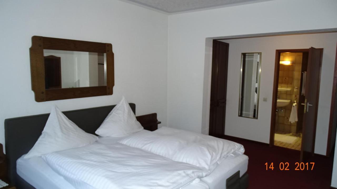 Bed & Breakfast Hotel Helga Hein Düsseldorf Exterior foto